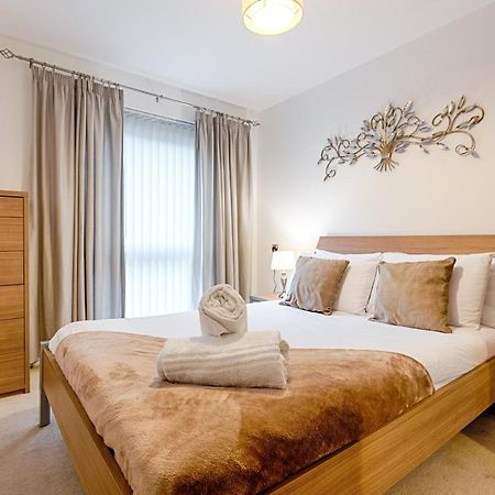 Parking, Balcony, Fully Equipped Kitchen Swansea Exterior foto