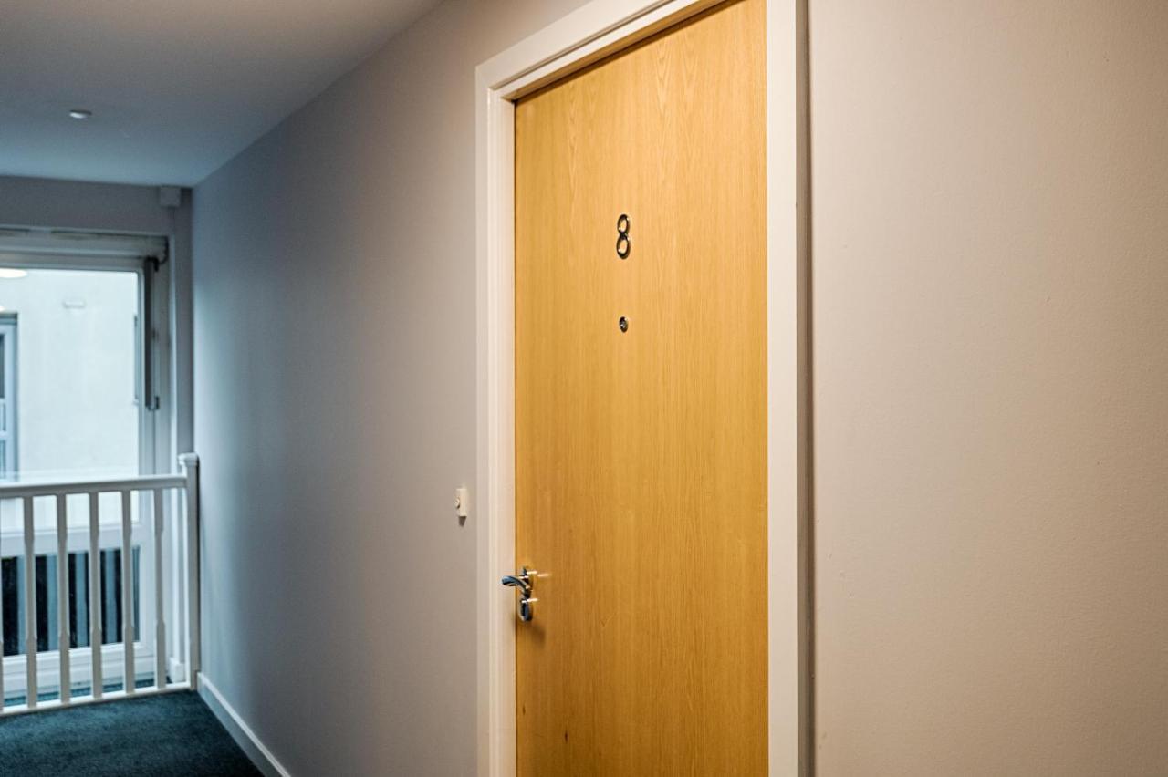 Parking, Balcony, Fully Equipped Kitchen Swansea Exterior foto