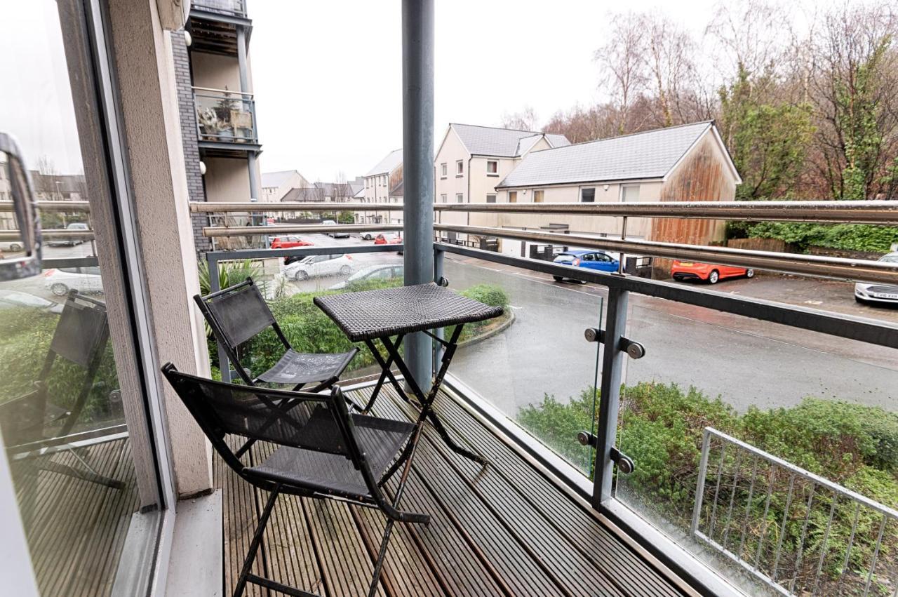 Parking, Balcony, Fully Equipped Kitchen Swansea Exterior foto